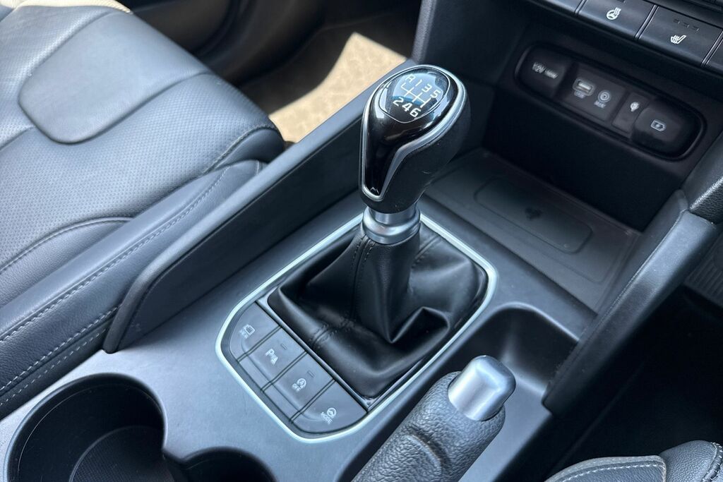 Hyundai Santa Fe Ultimate Black #22