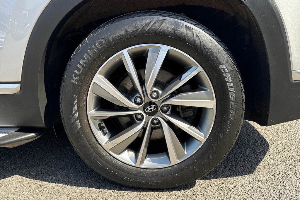 Hyundai Santa Fe Ultimate Black #11