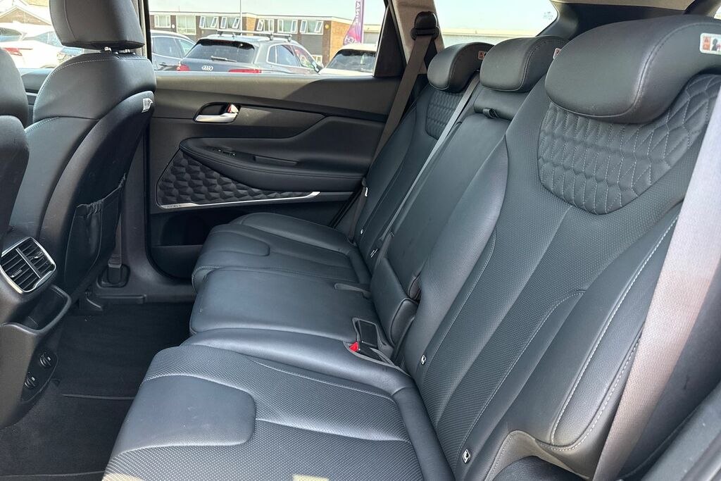 Hyundai Santa Fe Ultimate Black #18