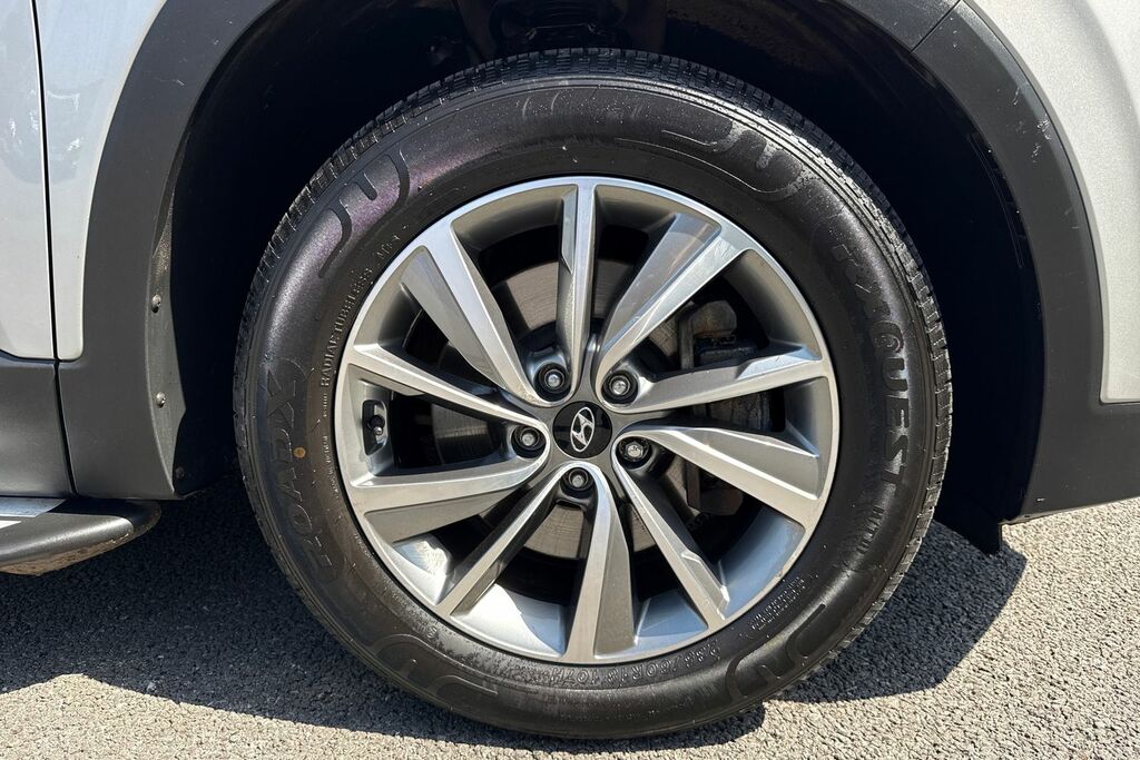 Hyundai Santa Fe Ultimate Black #9