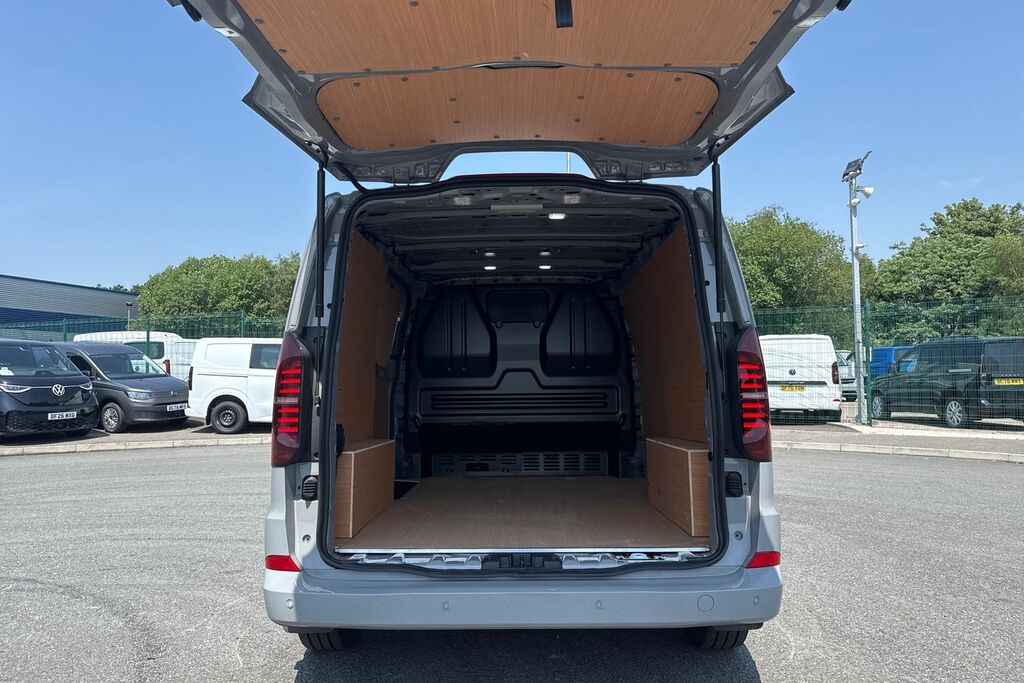 Volkswagen Transporter 2.0 Tdi 150 Commerce Pro Van DG75CNN Grey #6