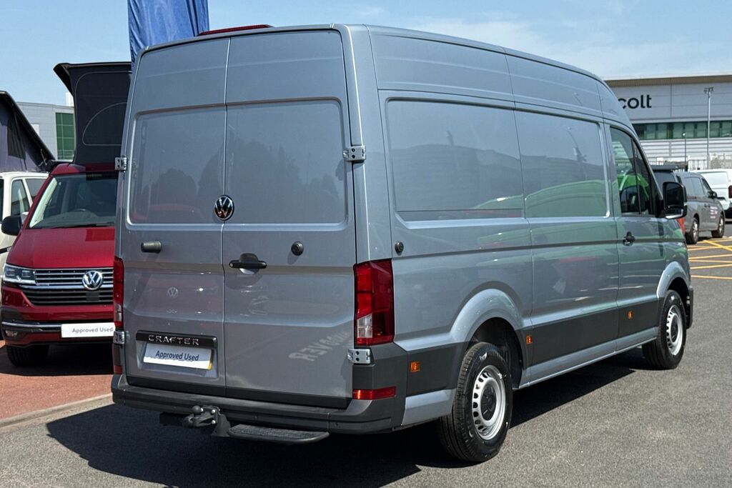 Volkswagen Crafter Mpv White #25