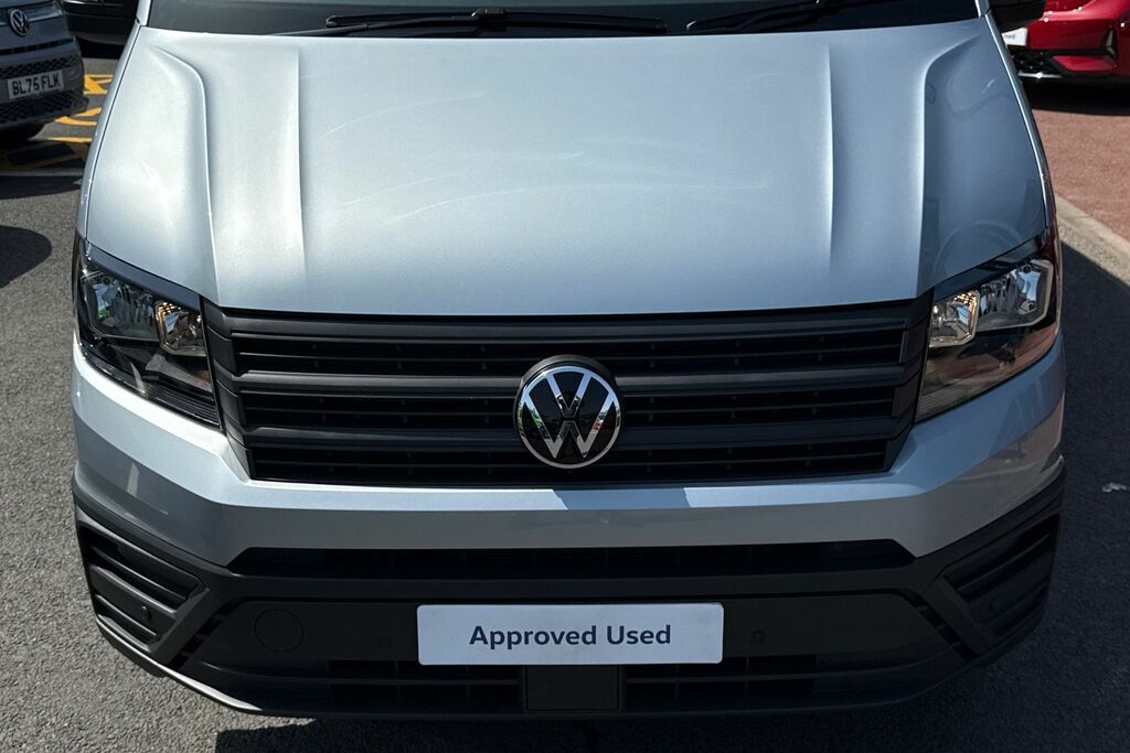 Volkswagen Crafter Mpv White #31