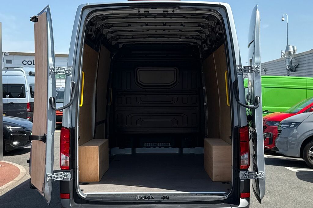 Volkswagen Crafter 2.0 Tdi 140Ps Commerce Plus High Roof Van Silver #6