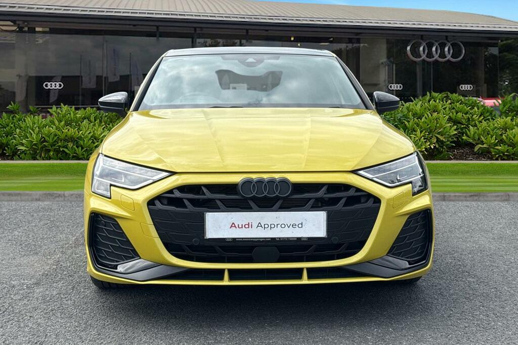 Audi A3 Black Edition 35 Tfsi 150 Ps S Tronic Yellow #5