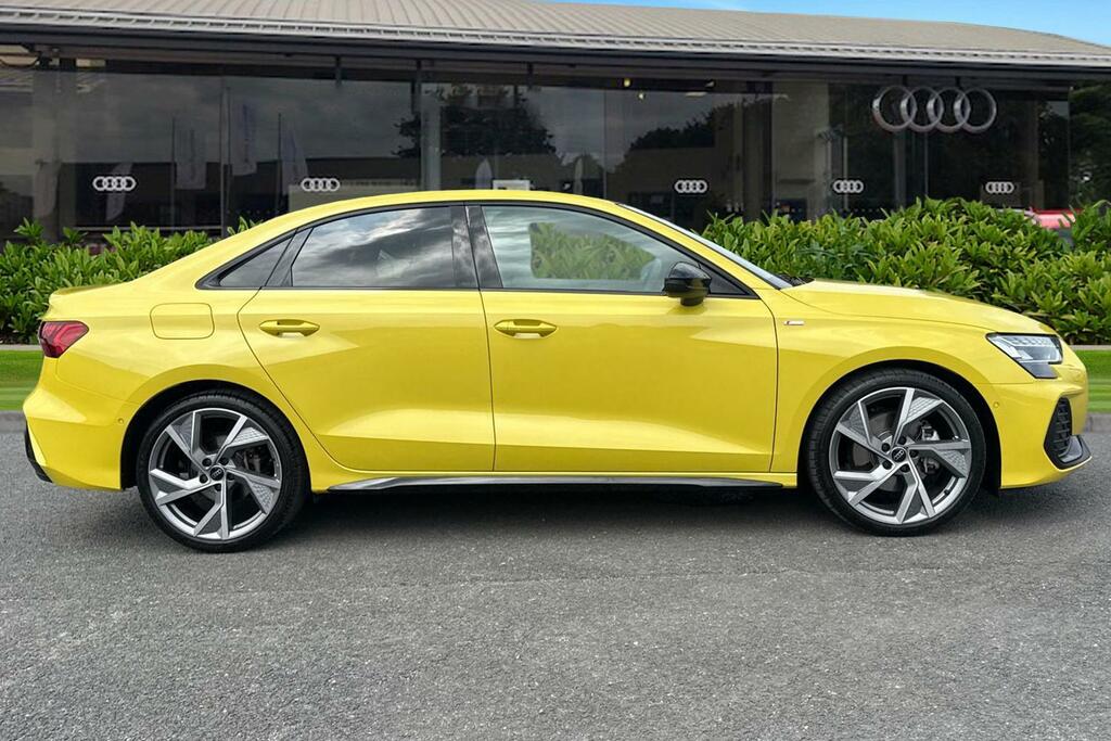 Audi A3 Black Edition 35 Tfsi 150 Ps S Tronic Yellow #3