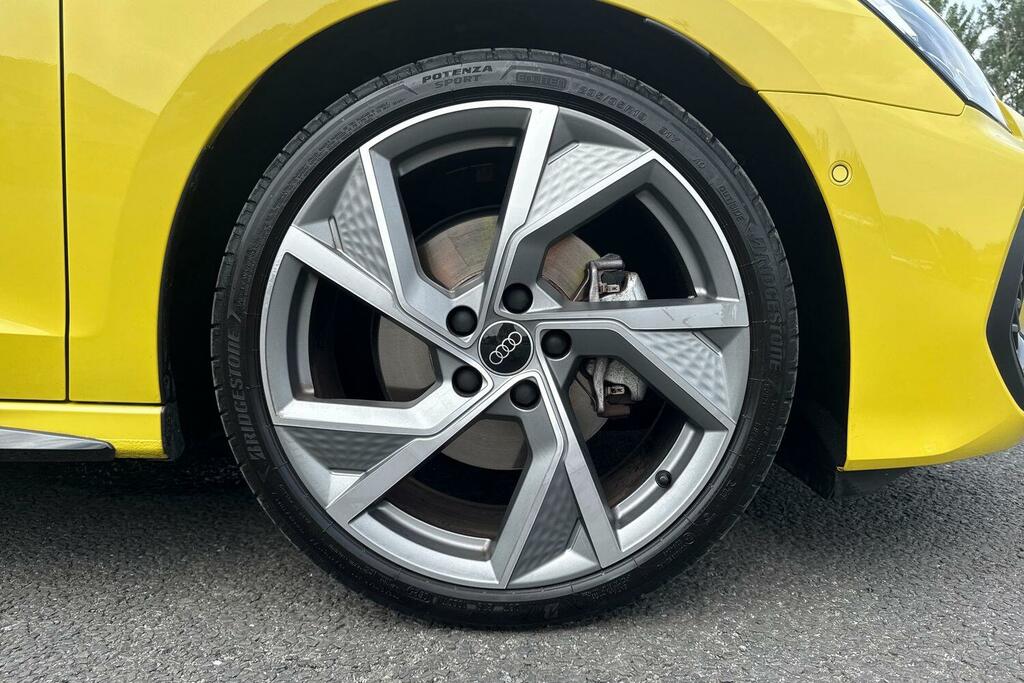 Audi A3 Black Edition 35 Tfsi 150 Ps S Tronic Yellow #6
