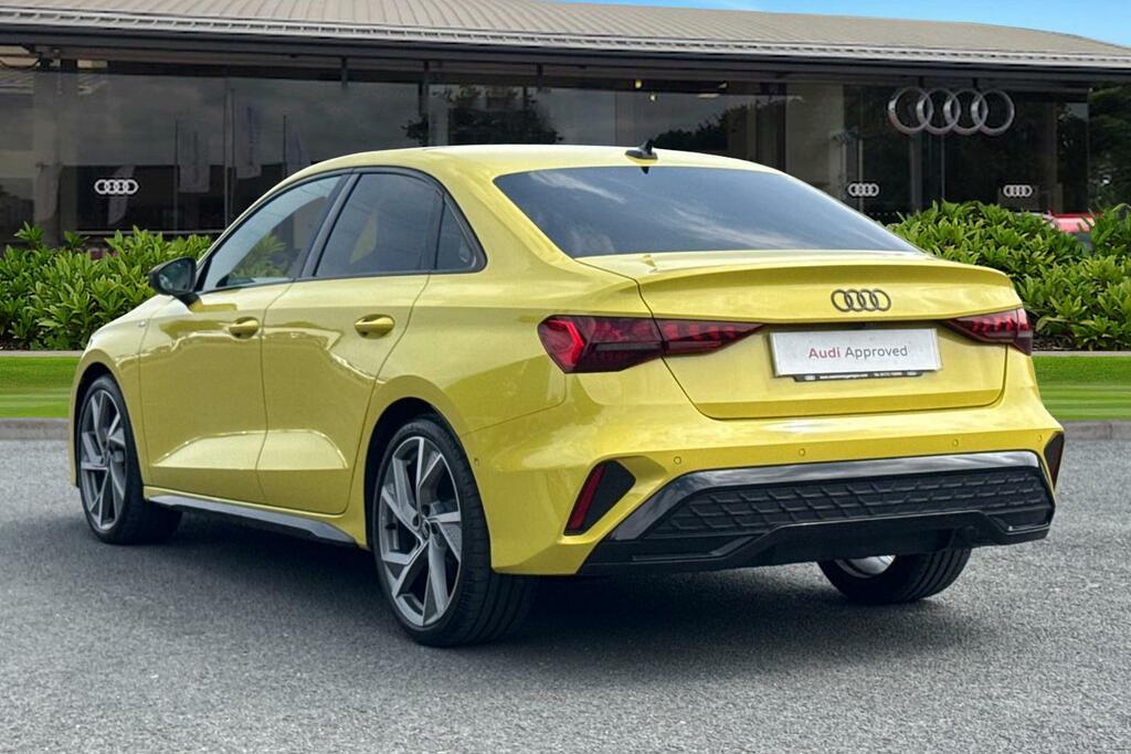 Audi A3 Black Edition 35 Tfsi 150 Ps S Tronic Yellow #2