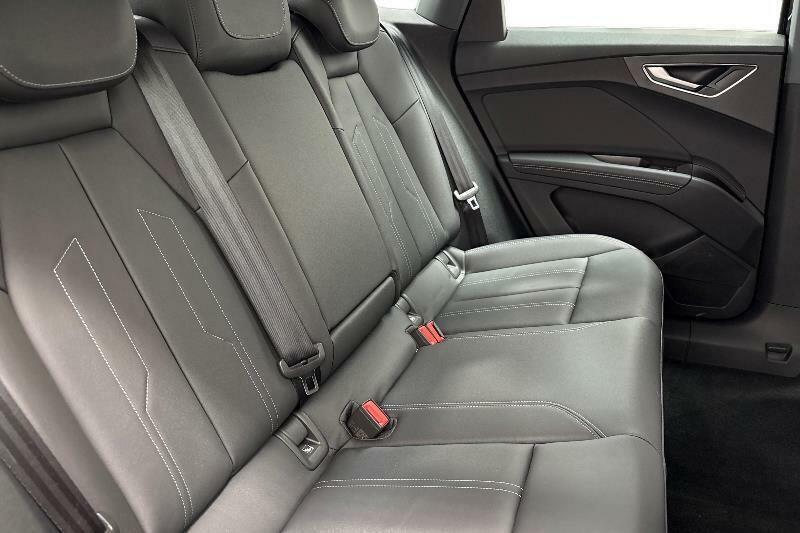 Audi Q4 E Tron Black Edition Blue #9