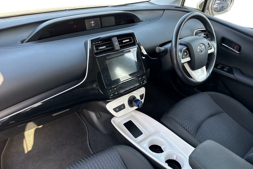 Toyota Prius+ Business Edition Plus White #14