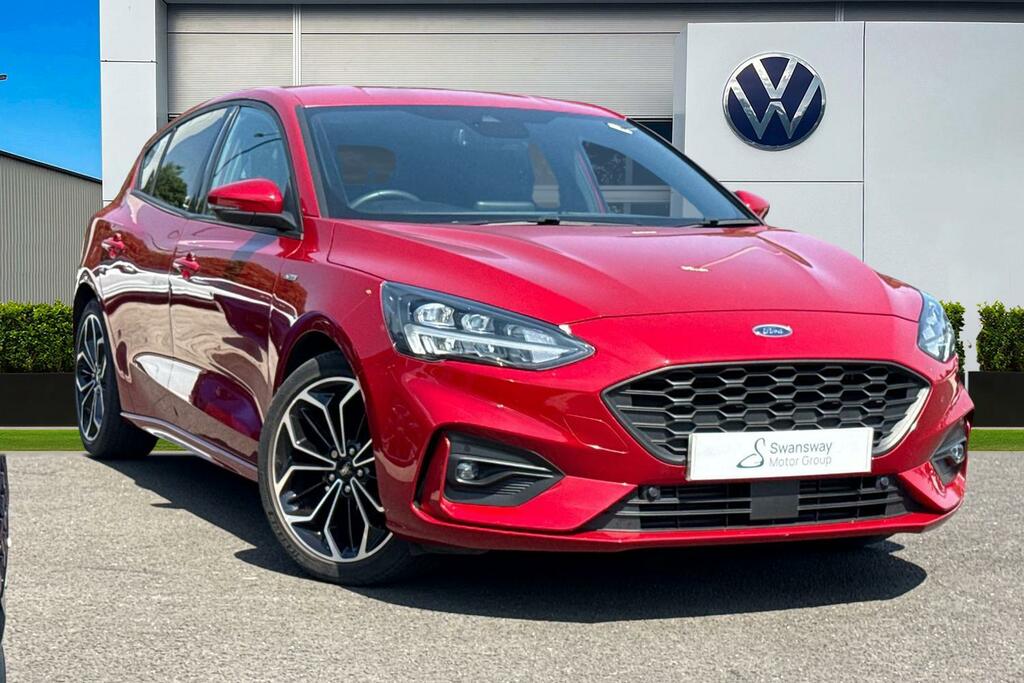 Ford Focus 1.0 Ecoboost Hybrid Mhev 155 St-line X Edition Red