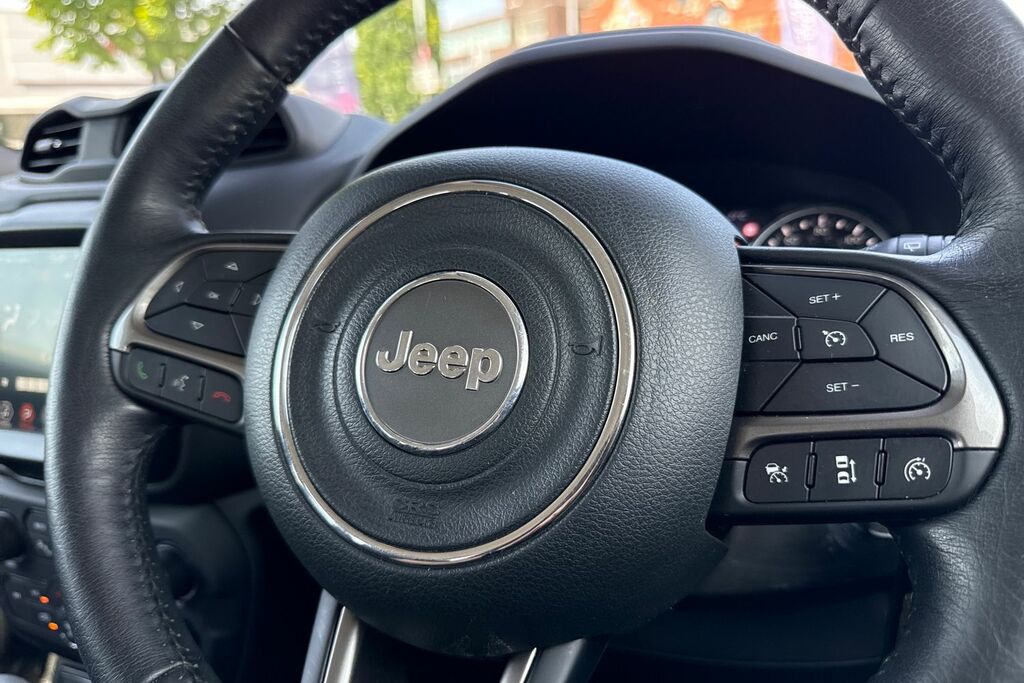 Jeep Renegade 1.3 T4 Gse Night Eagle II Ddct Black #44