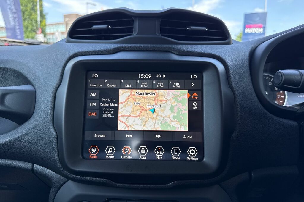 Jeep Renegade 1.3 T4 Gse Night Eagle II Ddct Black #16