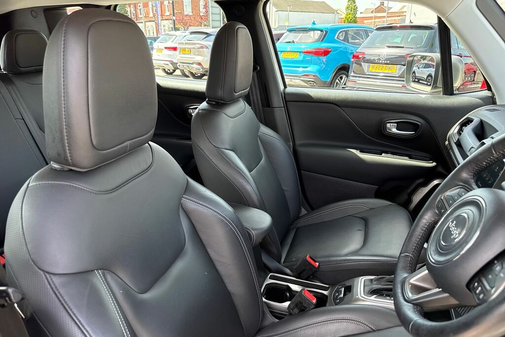 Jeep Renegade 1.3 T4 Gse Night Eagle II Ddct Black #23