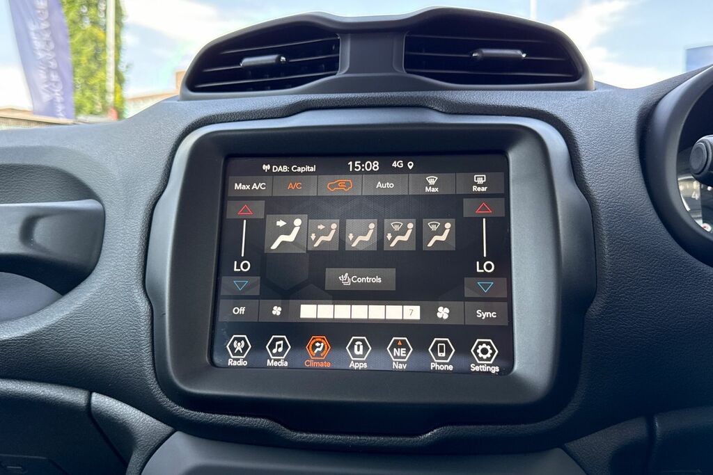 Jeep Renegade 1.3 T4 Gse Night Eagle II Ddct Black #21