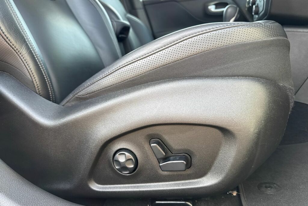 Jeep Renegade 1.3 T4 Gse Night Eagle II Ddct Black #24