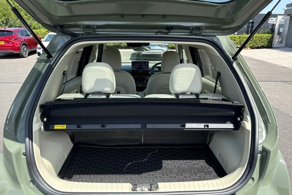 Hyundai Inster Long Range 49Kwh 02 Green #6