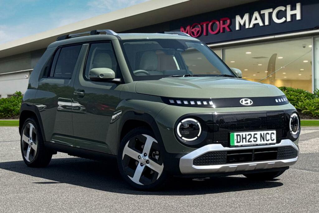Hyundai Inster Long Range 49Kwh 02 Green