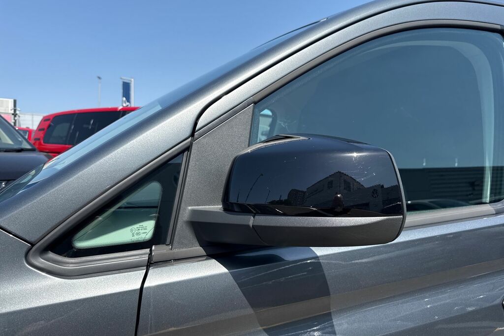 Volkswagen Caddy C20 Cargo Commerce Pro 122 Ps 2.0 Tdi 7Sp Dsg - Le Black #38