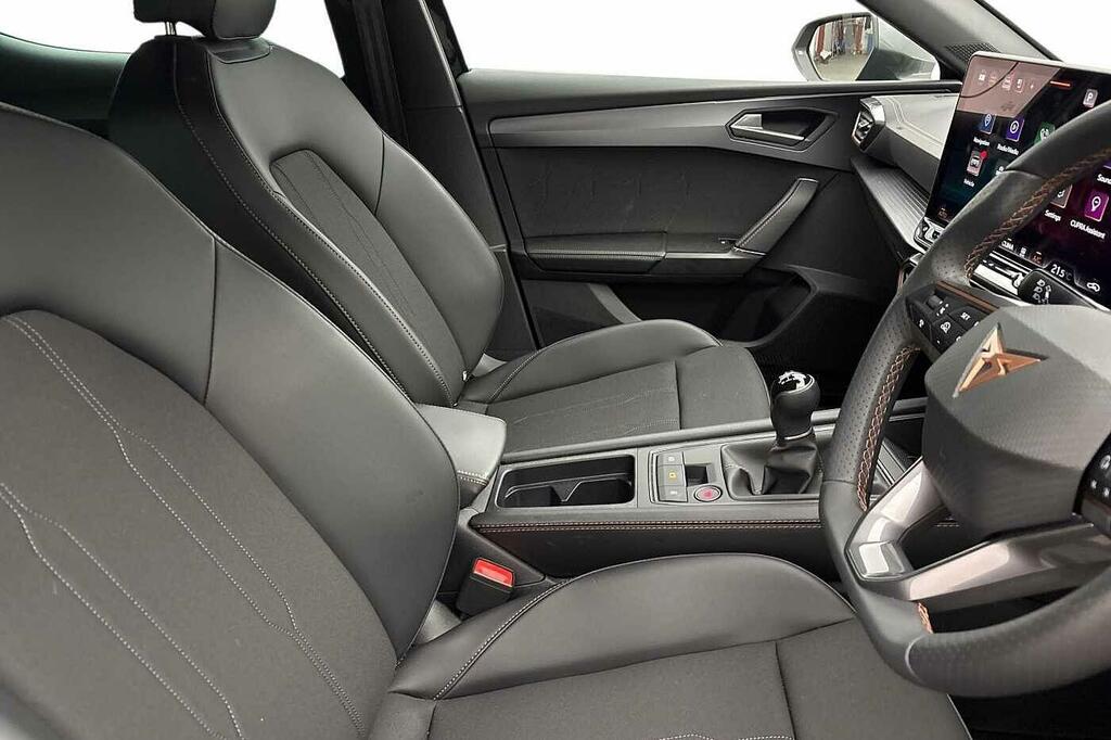 Cupra Leon 2.0 Tsi 300 Vz3 Dsgpanoramic Sunroof White #10