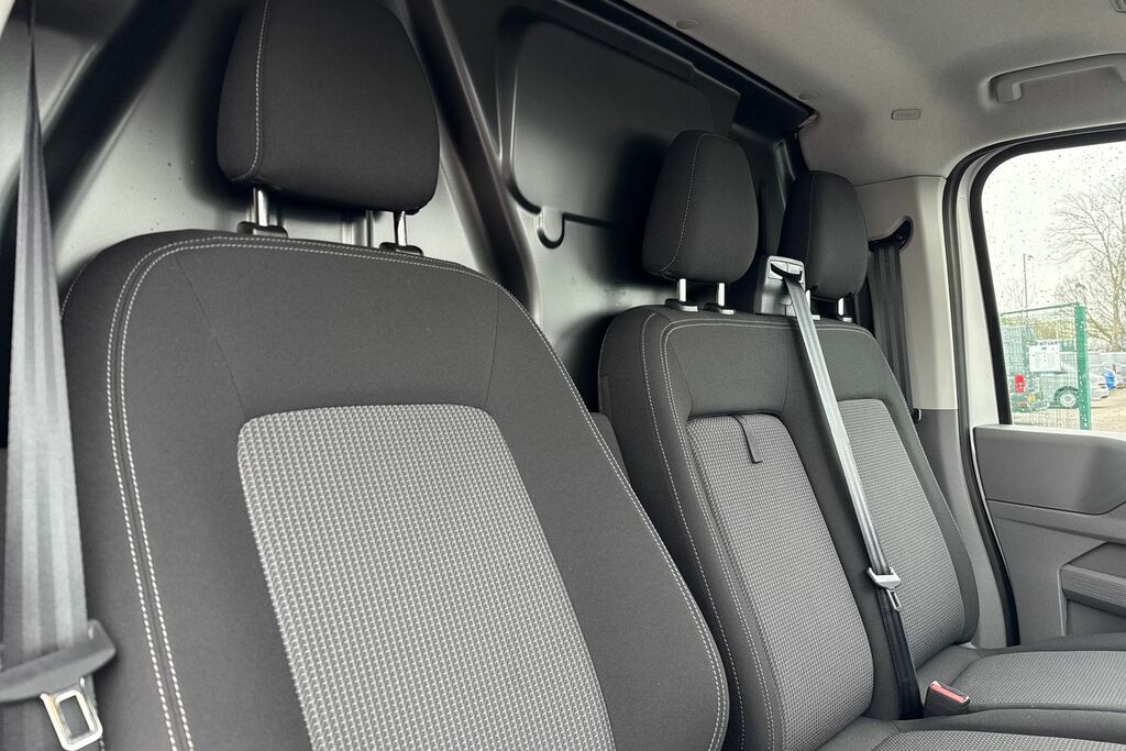 Volkswagen Transporter 2.0 Tdi 110 Commerce Plus Van White #23