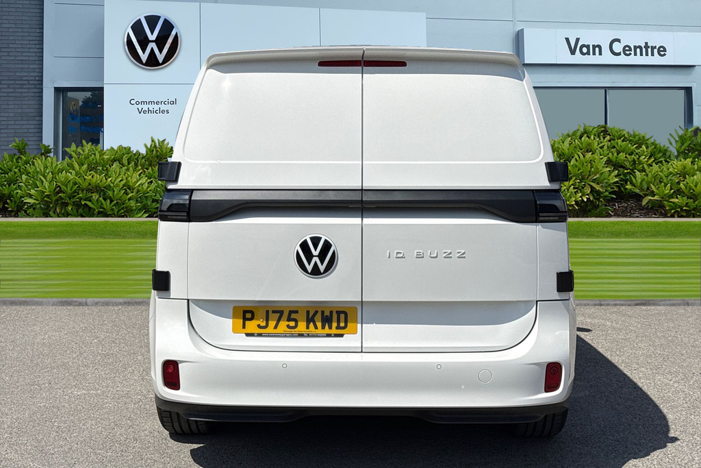 Volkswagen ID.Buzz 210Kw Commerce 79Kwh White #4