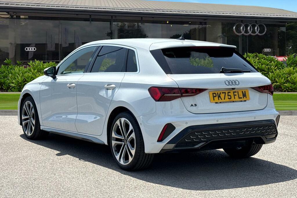 Audi A3 S Line Tfsi 116 Ps S Tronic PK75FLM White #2