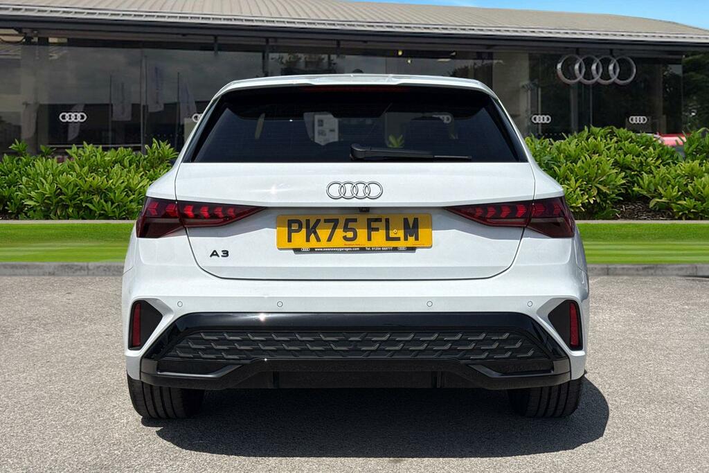 Audi A3 S Line Tfsi 116 Ps S Tronic PK75FLM White #4