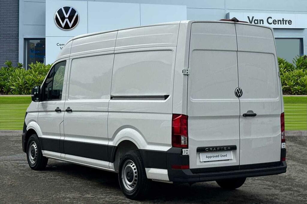 Volkswagen Crafter Cr30 Panel Van Commerce Mwb 140 Ps 2.0 Tdi 6Sp Man White #3