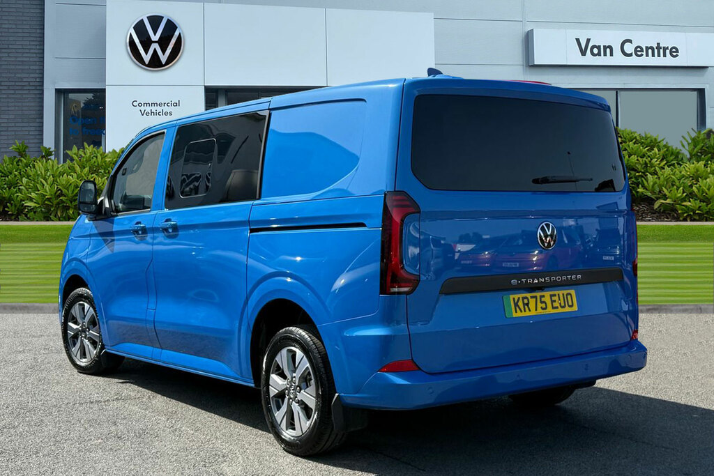 Volkswagen E-Transporter 218Ps 65Kwh Commerce Pro Kombi Van Blue #2