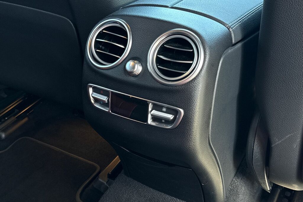 Mercedes-Benz GLC Class Amg Line Silver #38