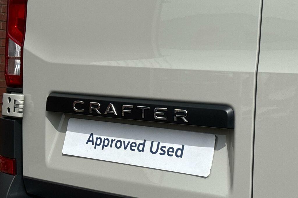 Volkswagen Crafter Cr35 Panel Van Commerce Plus Xlwb 177 Ps 2.0 Tdi 6 White #35
