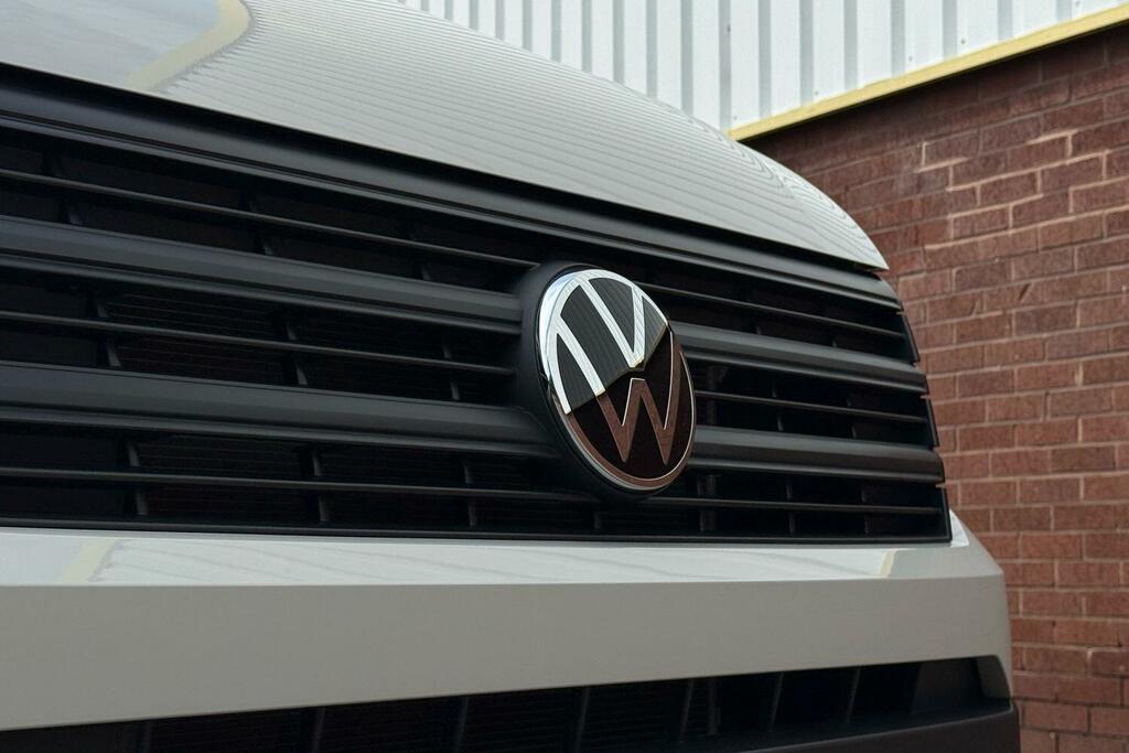 Volkswagen Crafter Cr35 Panel Van Commerce Plus Xlwb 177 Ps 2.0 Tdi 6 White #30