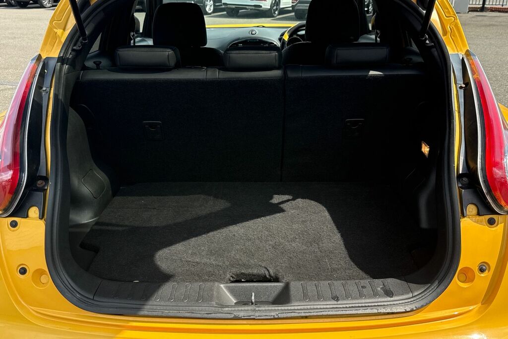 Nissan Juke 1.6 Tekna Xtron Euro 6 BC66HGN Yellow #6