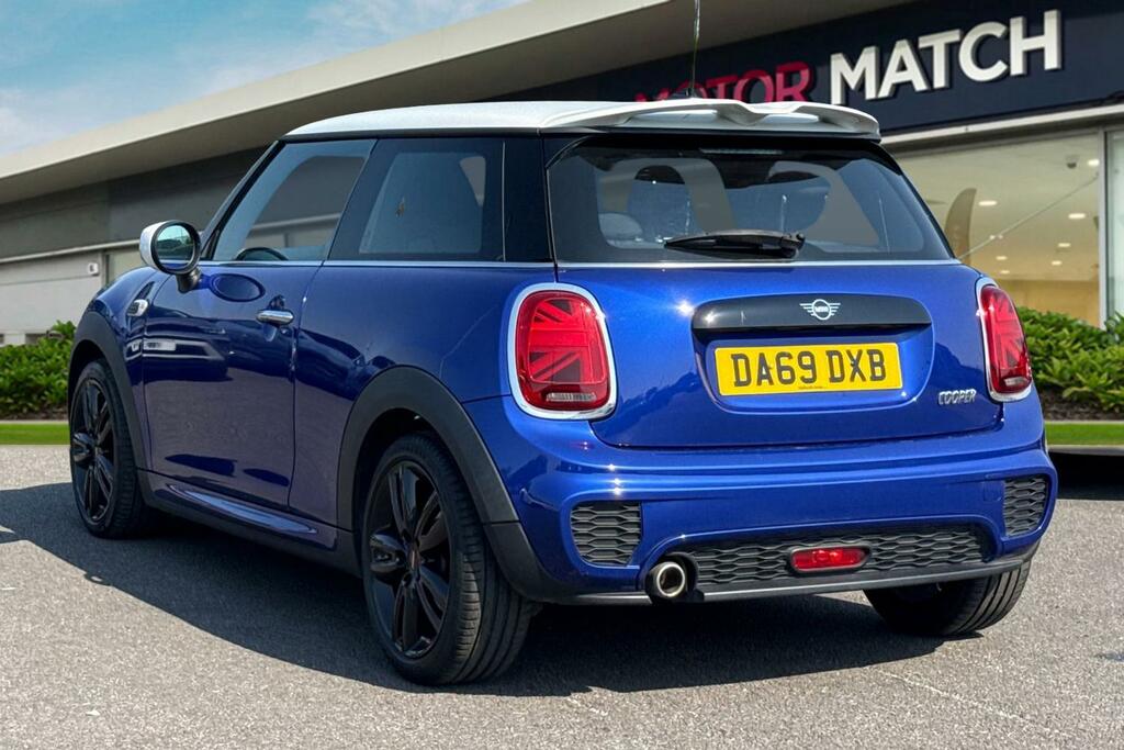Mini Hatch 1.5 Cooper Sport Euro 6 Ss DA69DXB Blue #2