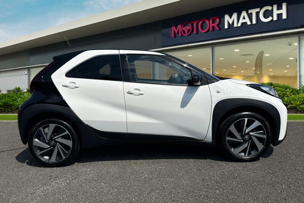 Toyota Aygo X 1.0 Vvt-i Edge Euro 6 Ss SD74EOS White #3