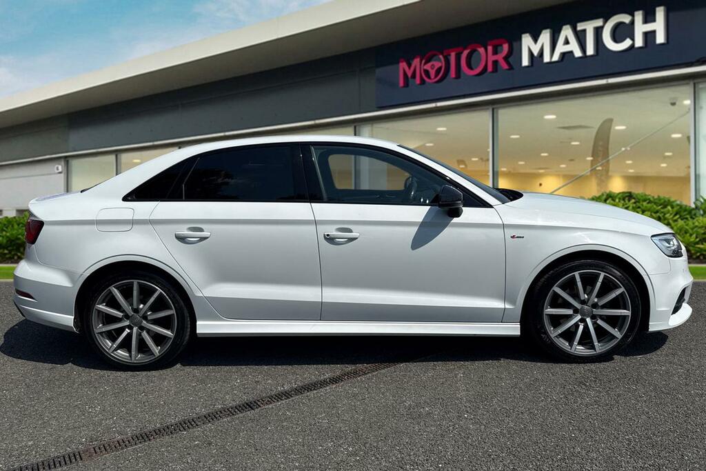 Audi A3 1.5 Tfsi Cod Black Edition S Tronic Euro 6 Ss 4 WN18UNV White #3