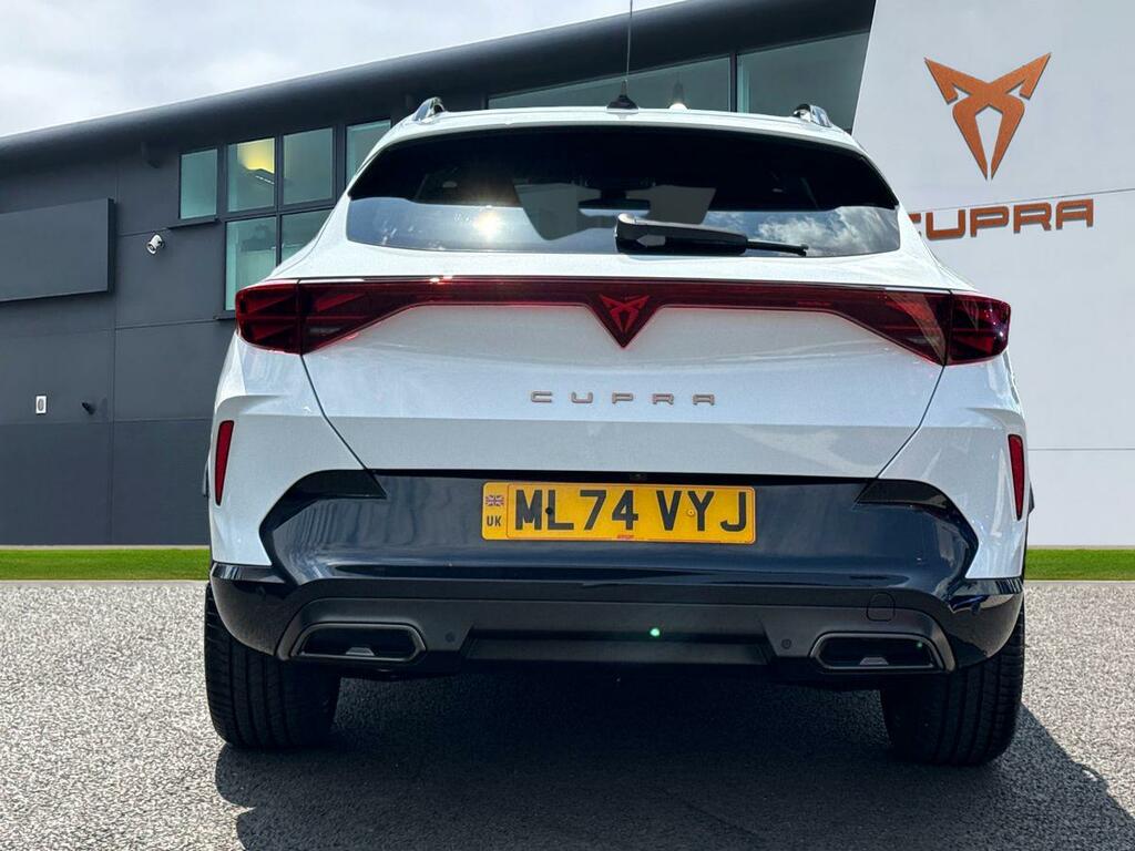 Cupra Formentor 1.5 Etsi 150 V3 Dsg White #4