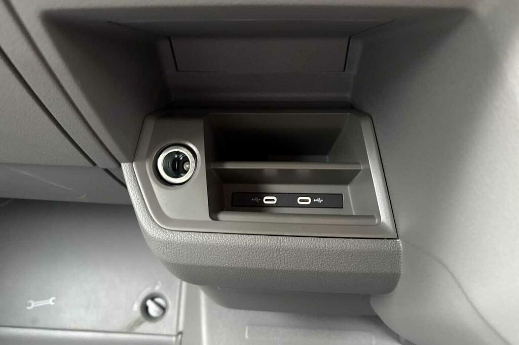 Volkswagen Crafter 2.0 Tdi 140Ps Commerce Plus High Roof  #24