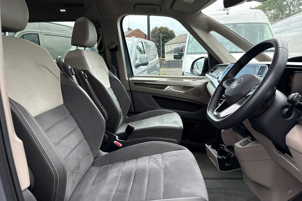 Volkswagen Multivan 1.4 Tsi 13Kwh Life Mpv Plug In Hybrid D Black #20