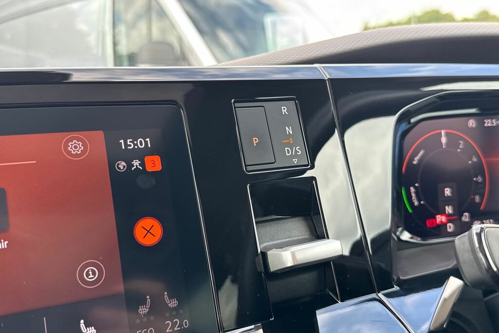 Volkswagen Multivan 1.4 Tsi 13Kwh Life Mpv Plug In Hybrid D Black #19