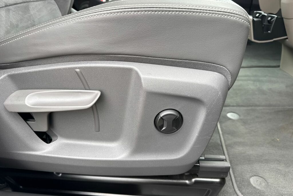 Volkswagen Multivan 1.4 Tsi 13Kwh Life Mpv Plug In Hybrid D Black #24