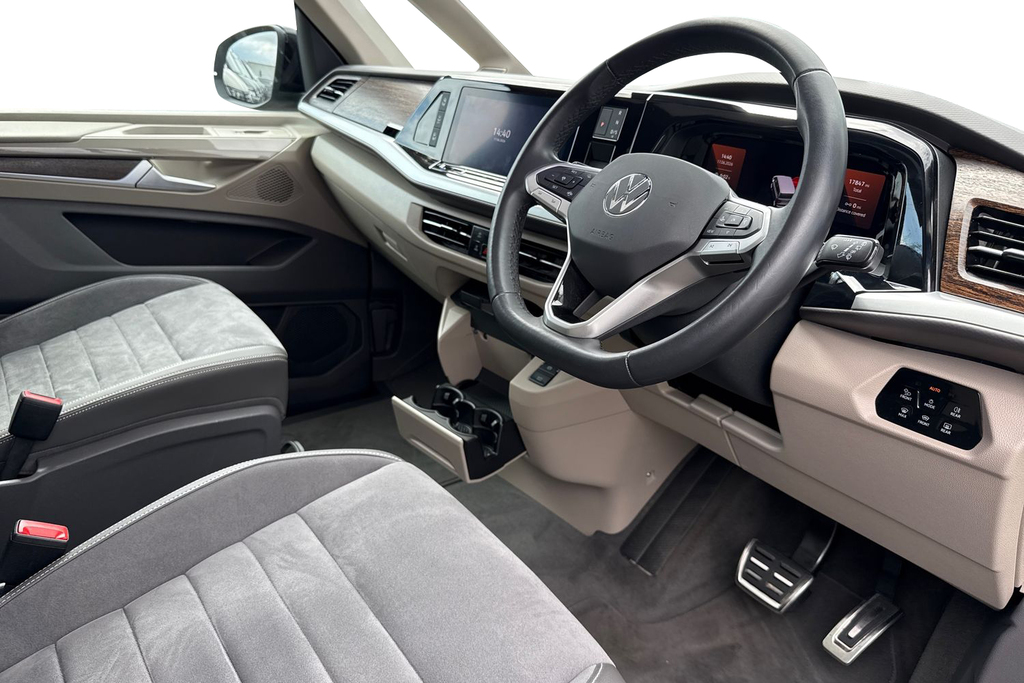 Volkswagen Multivan 1.4 Tsi 13Kwh Life Mpv Plug In Hybrid D Black #7