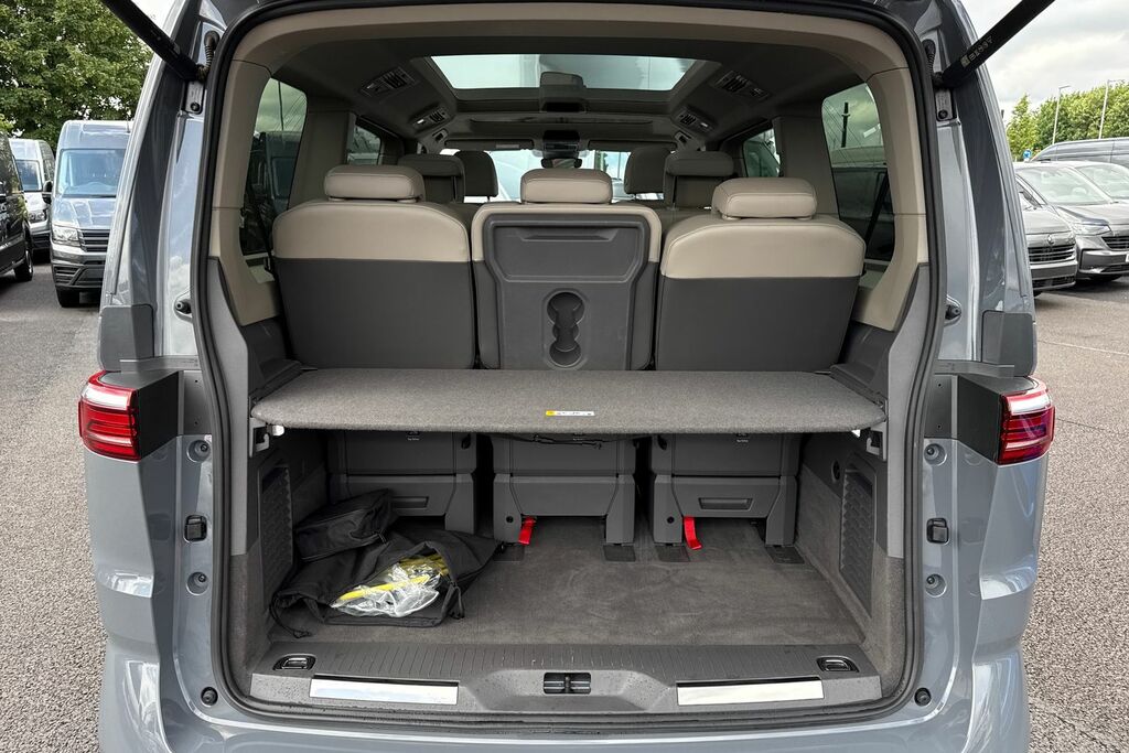 Volkswagen Multivan 1.4 Tsi 13Kwh Life Mpv Plug In Hybrid D Black #9