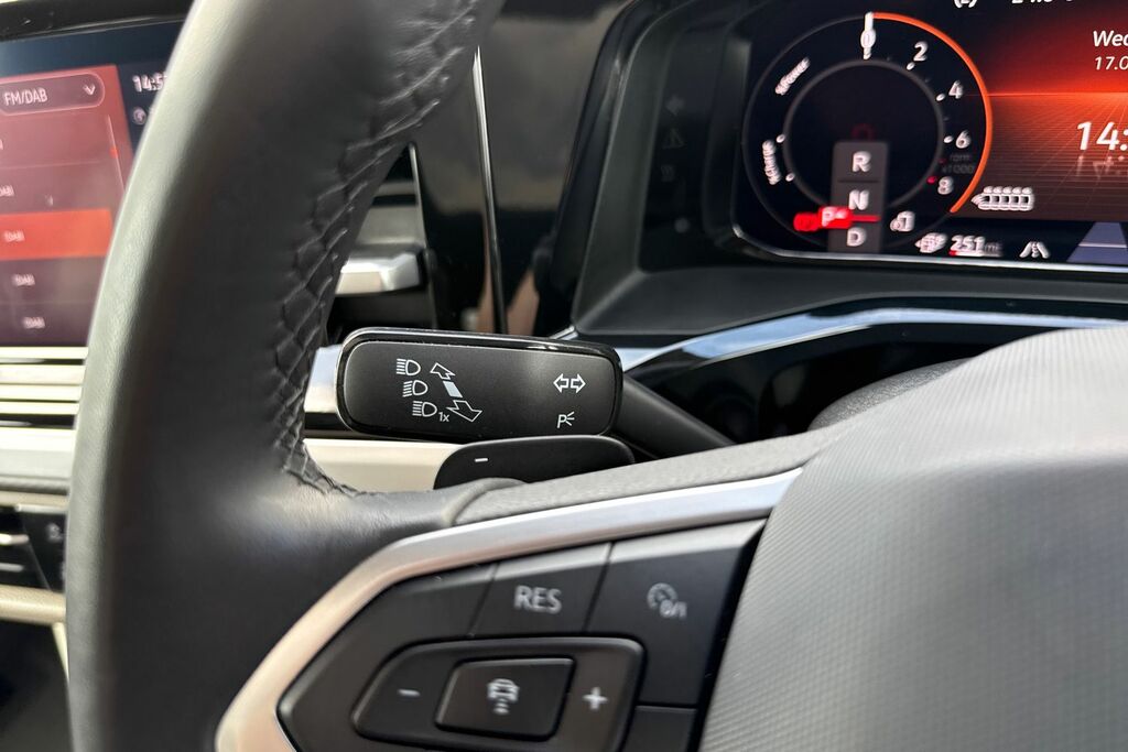 Volkswagen Multivan 1.4 Tsi 13Kwh Life Mpv Plug In Hybrid D Black #48