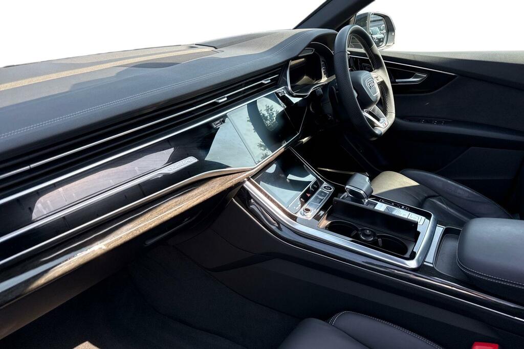Audi Q8 Suv Launch Edition 55 Tfsi Quattro 340 Ps Tiptroni Black #14