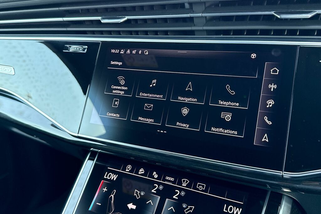 Audi Q8 Suv Launch Edition 55 Tfsi Quattro 340 Ps Tiptroni Black #48