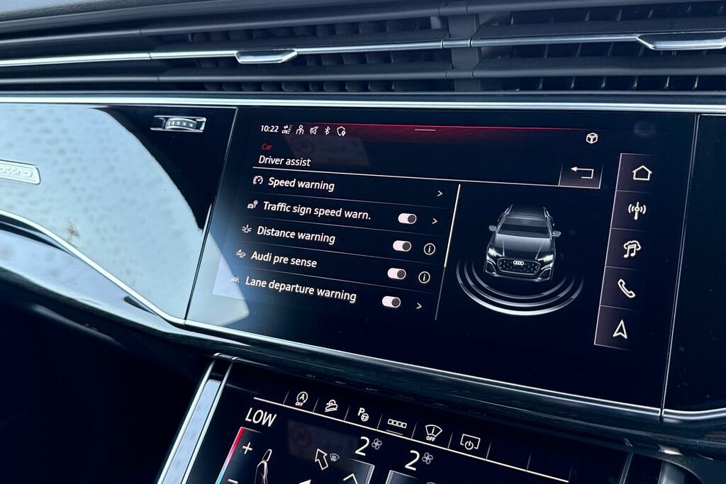 Audi Q8 Suv Launch Edition 55 Tfsi Quattro 340 Ps Tiptroni Black #44