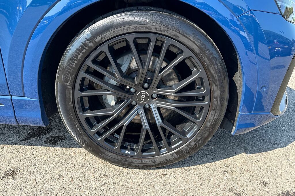 Audi Q8 Suv Launch Edition 55 Tfsi Quattro 340 Ps Tiptroni Black #9