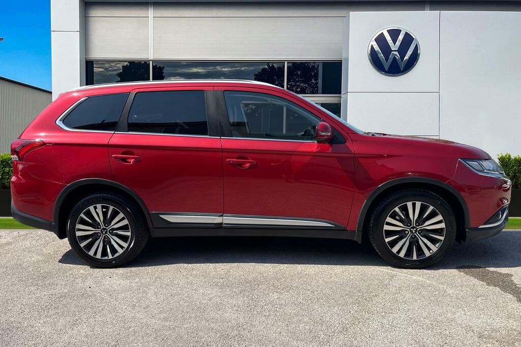 Mitsubishi Outlander 2.0 Mivec 4 Cvt 4Wd Euro 6 Ss Red #3